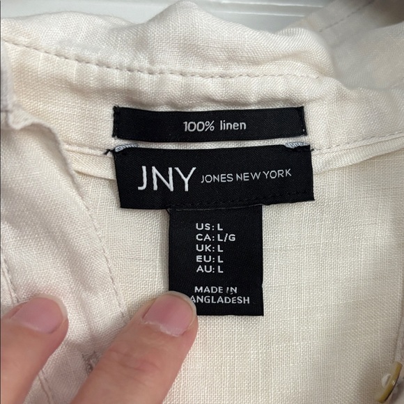 Jones New York Linen Tunic in Cream - Picture 2 of 5